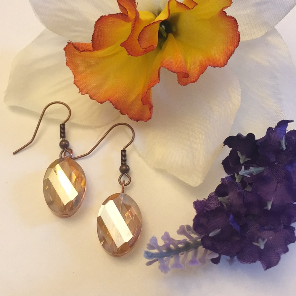 Dangle earrings
